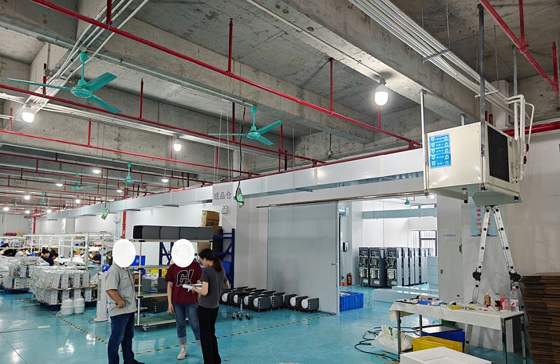 飲水機廠房車間崗位降溫-應用星科工業(yè)蒸發(fā)冷省電空調(diào)-臥式管道機
