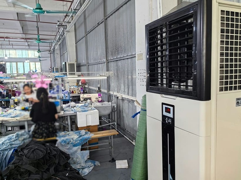 服裝廠整體降溫，安裝蒸發(fā)冷省電空調(diào)-立式軸流機(jī)組