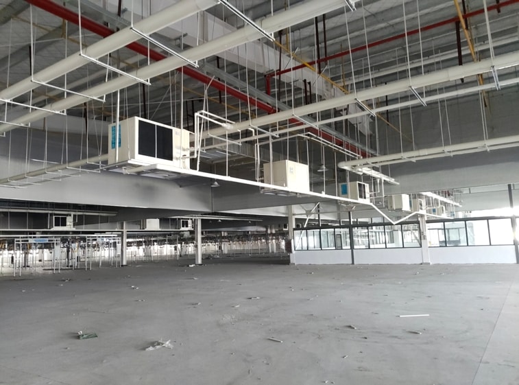 大型制衣廠整體降溫，應(yīng)用蒸發(fā)冷省電空調(diào)-臥式軸流空調(diào)機(jī)組