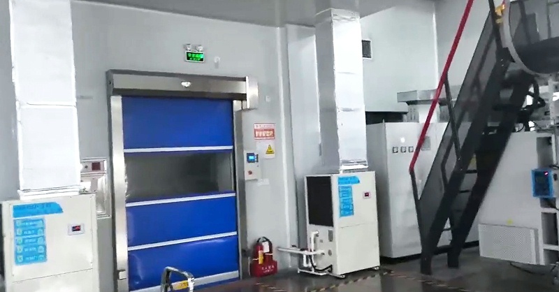 印刷廠區(qū)域降溫，應(yīng)用蒸發(fā)冷省電空調(diào)-立式管道機